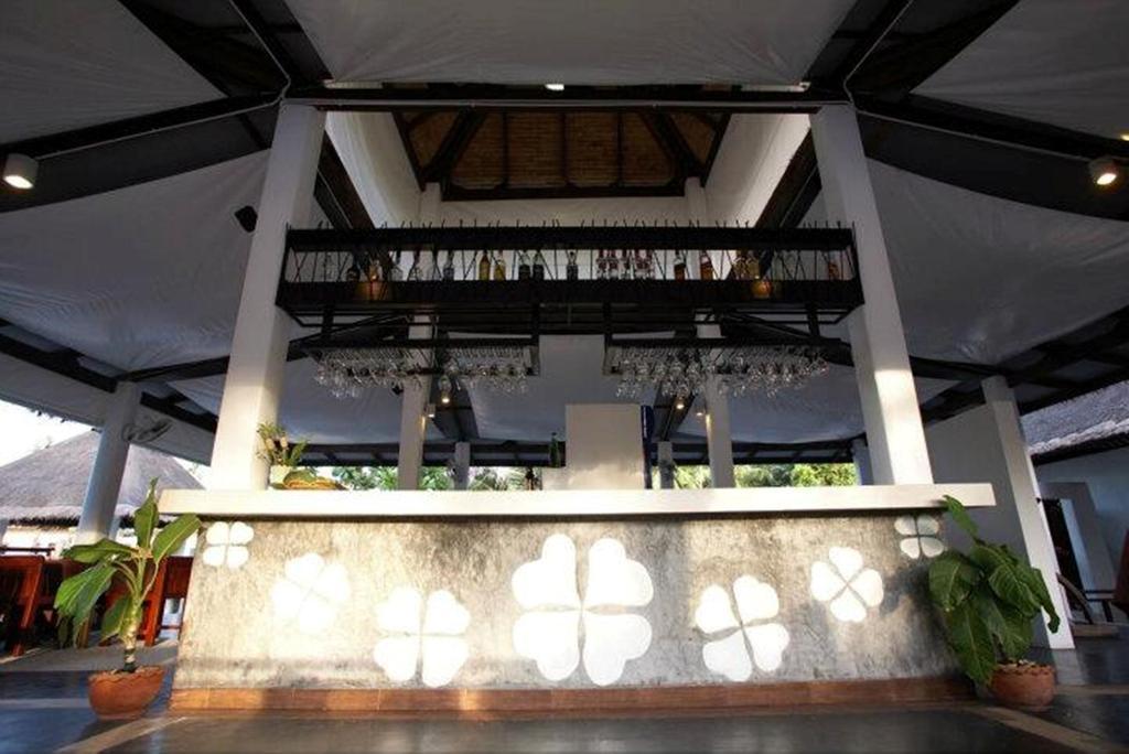 Hutcha Resort メナムビーチ エクステリア 写真